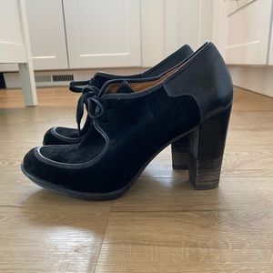Naya Women’s Size 9 Heels EUC